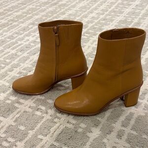 Tory Burch Tan Ankle Boots 9